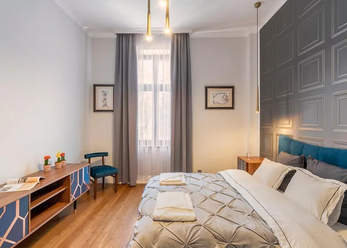 New High-End 2Br Apartment With Parking